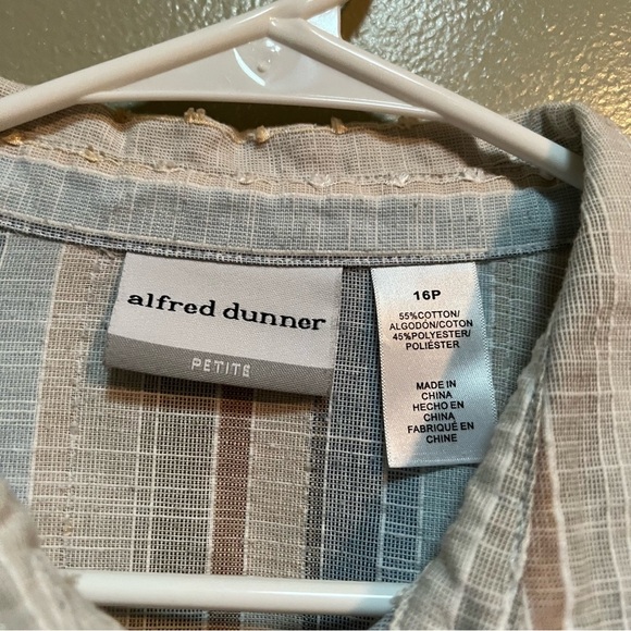 Alfred Dunner Button Down Blouse Pink Blue Tan Stripes Clip Dot 16P - Picture 9 of 9